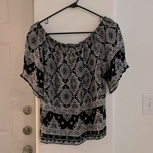 Ambiance Black and White Off the Shoulder Blouse Size M